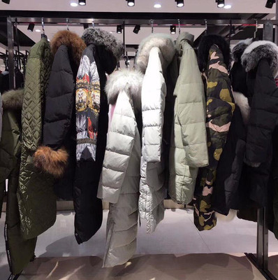品牌羽绒服折扣货源新机遇 广州三荟服饰女装批发详解